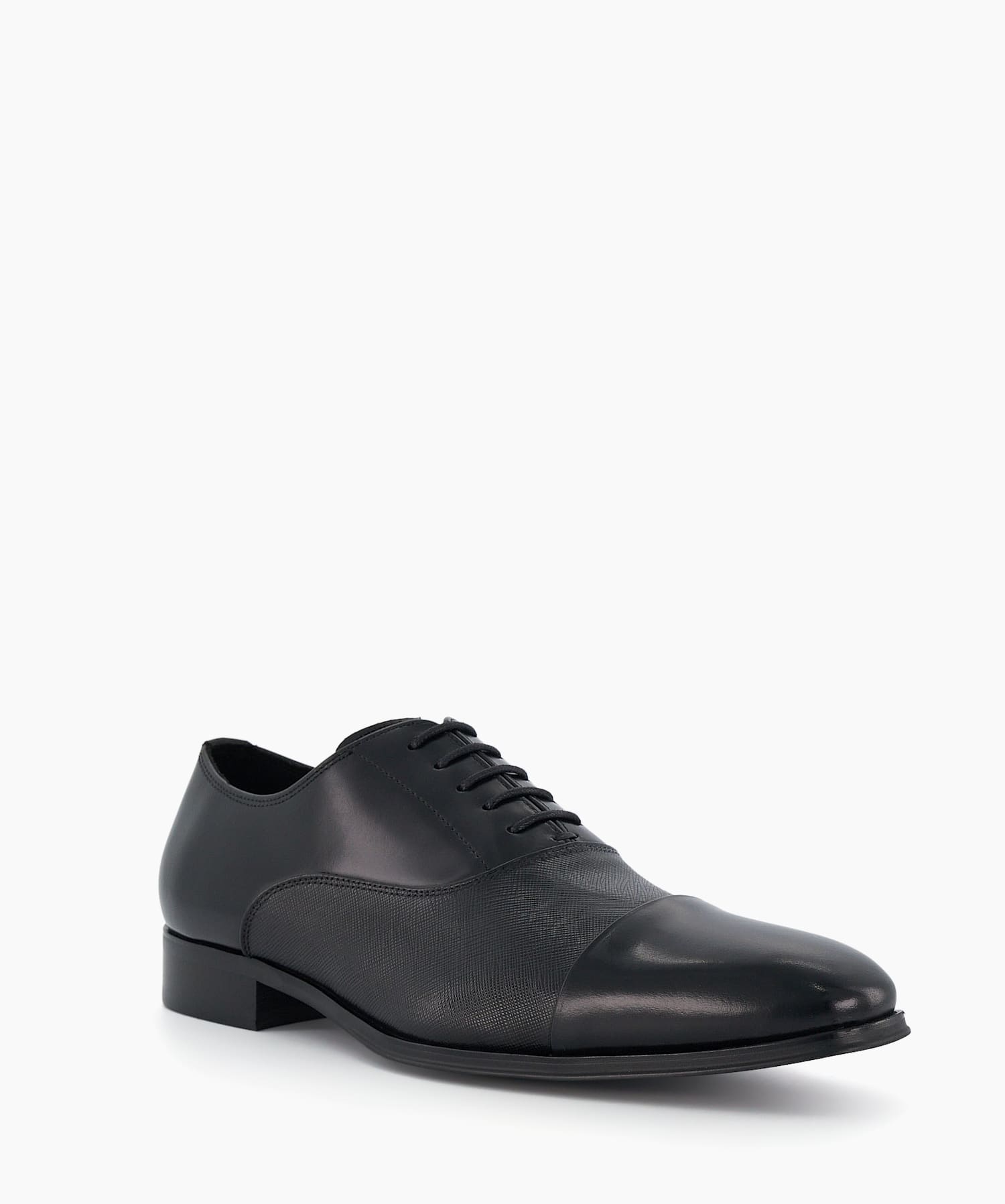 Saffiano leather oxford outlet dress shoe
