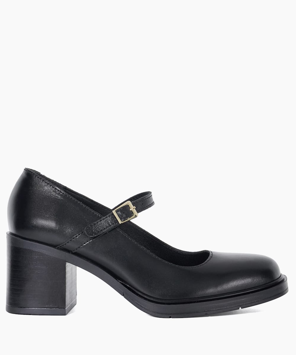 Black mary jane shoes low heel top
