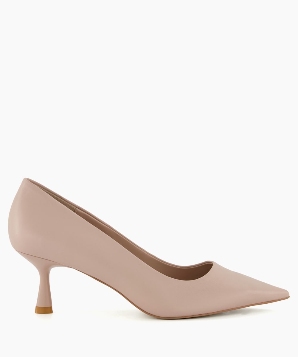 Blush court shoes store