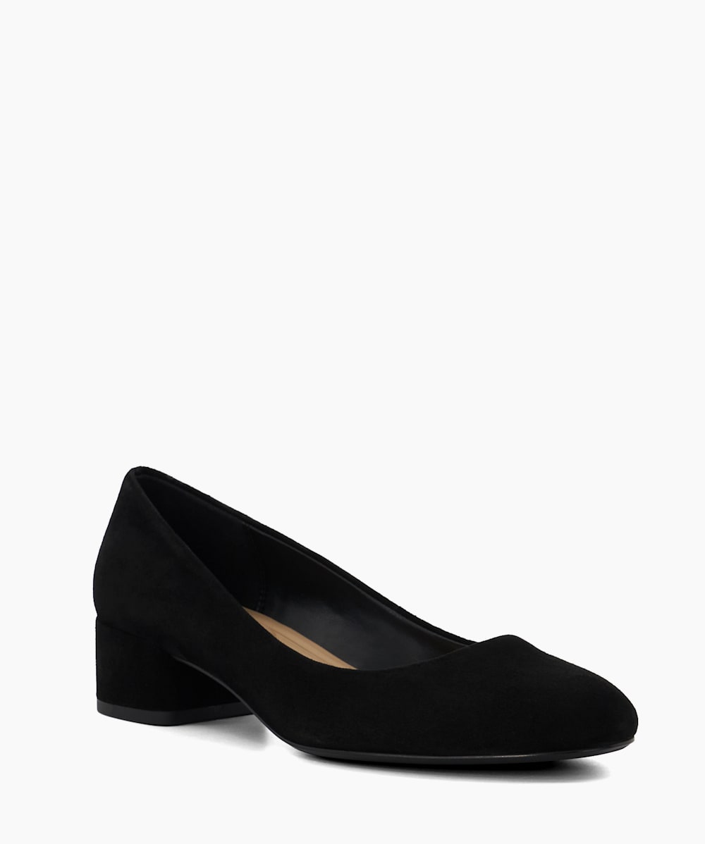 Suede block sale heel pump