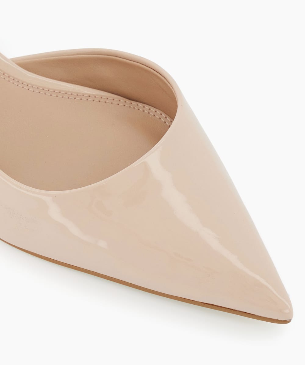 Calmer Nude, Slingpumps mit Kitten-Heel aus Lackleder | Dune London