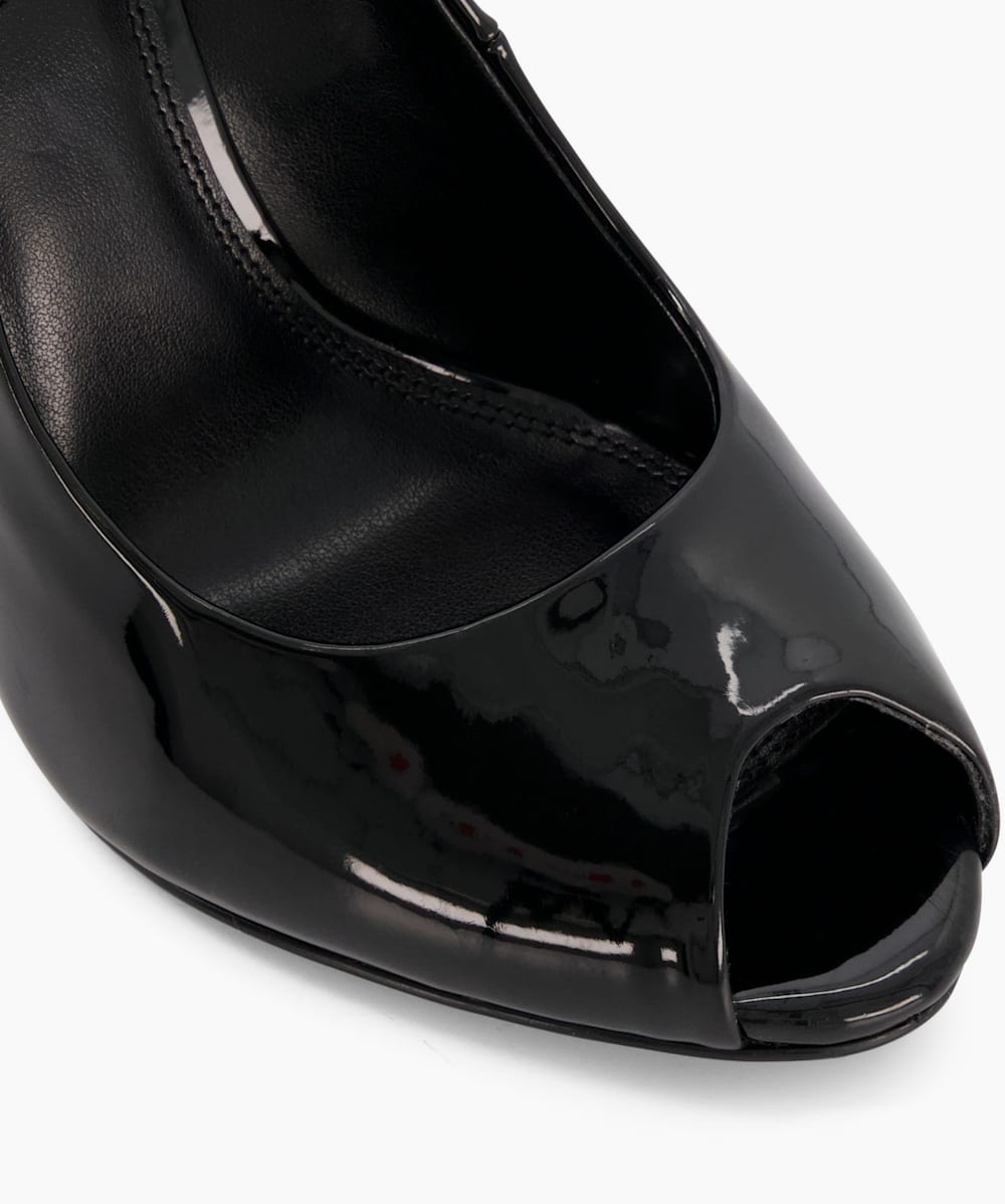 Capella Black