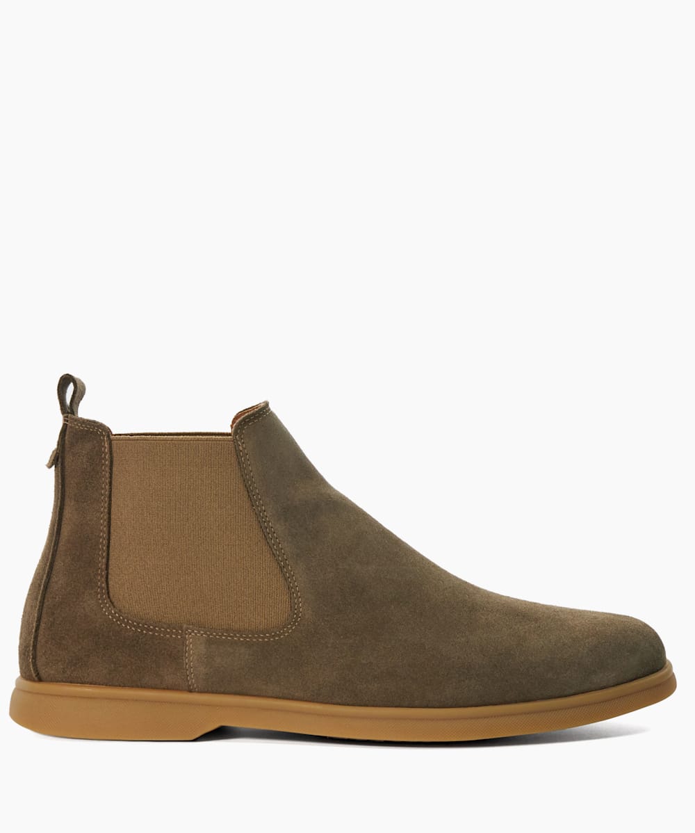 Taupe suede sale chelsea boots