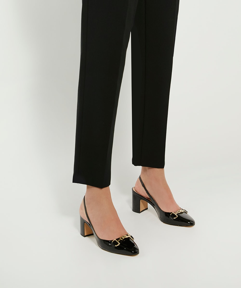 Detailed Black