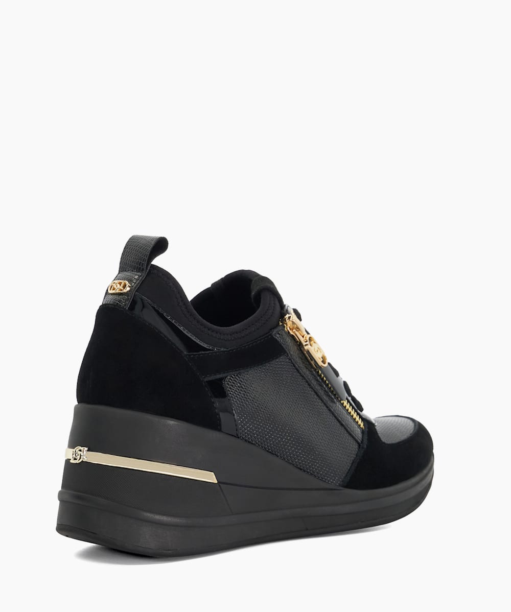 Nike wedge trainers top