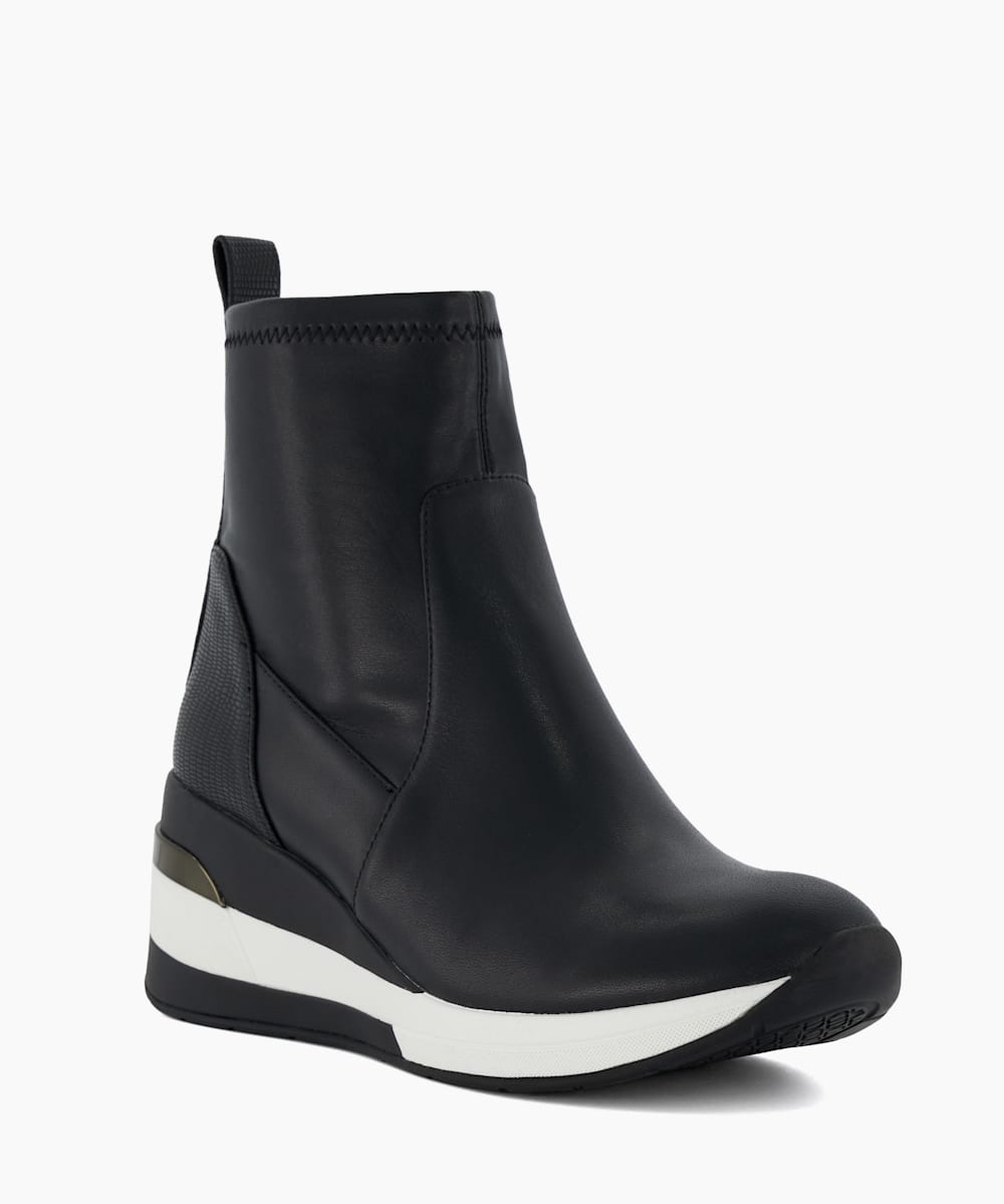 Heeled trainers outlet