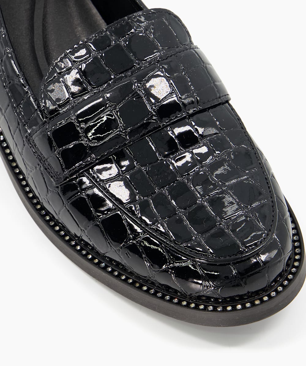 Black croc loafers 2025