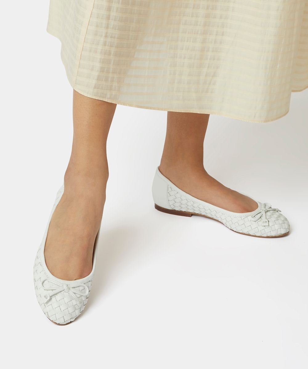 White lace ballet flats hotsell