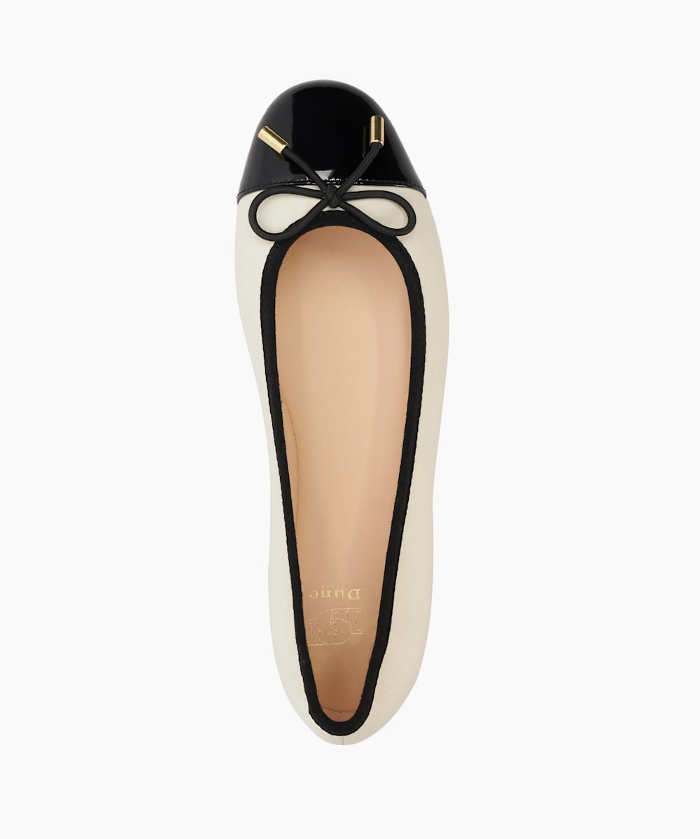 Cream shop ballet pumps