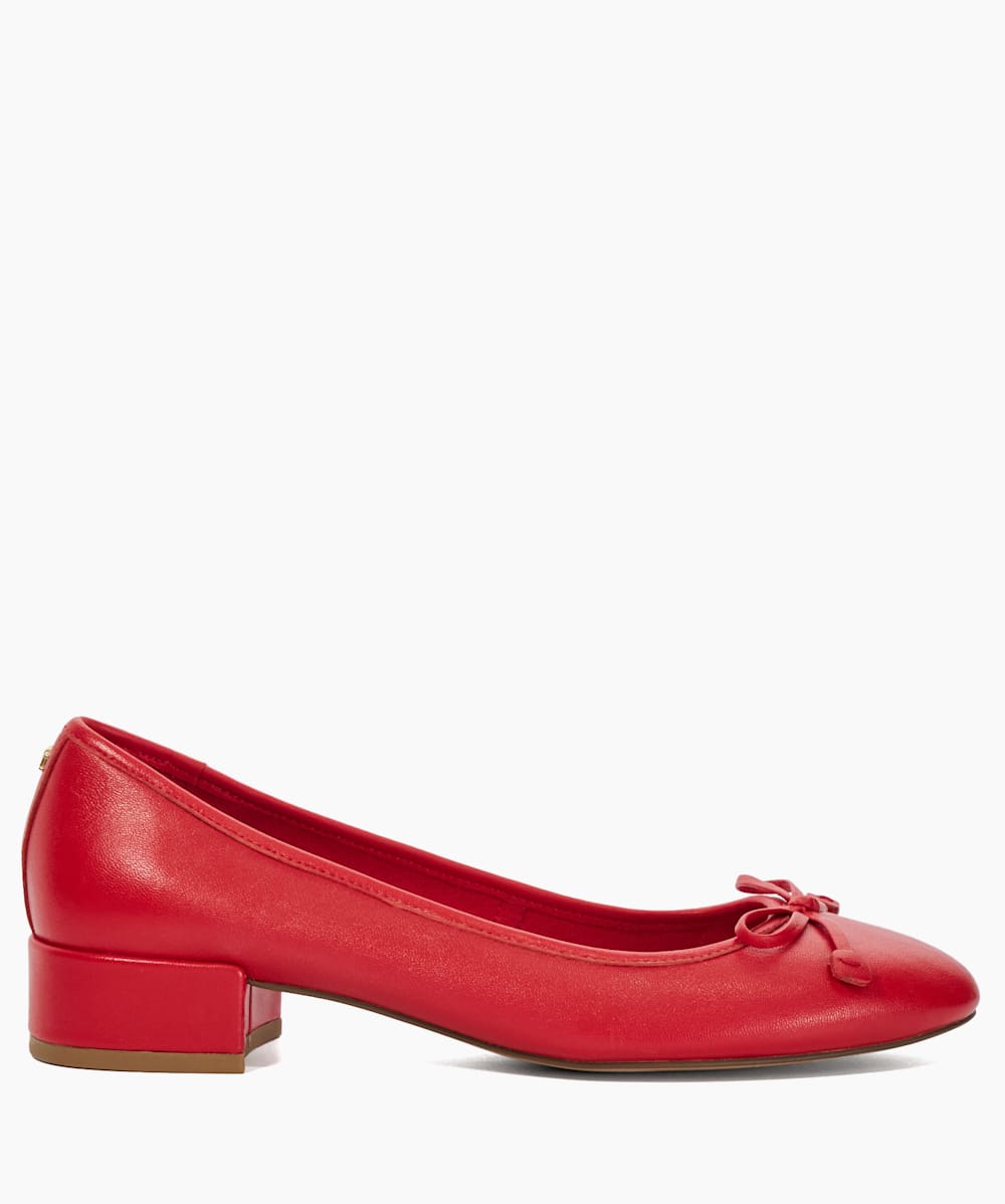 Low heel ballet flats outlet