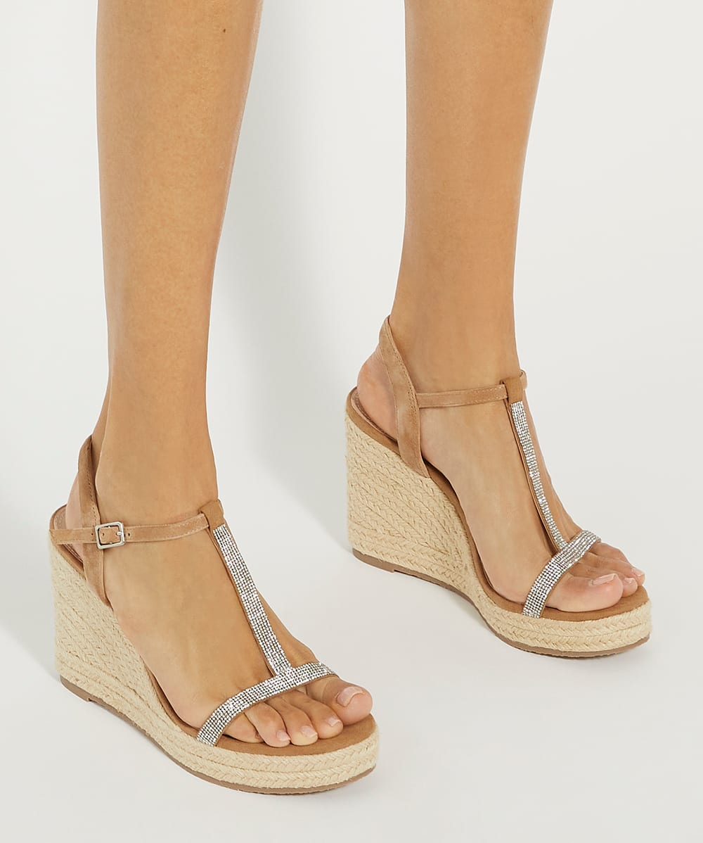 Kitten wedge sales