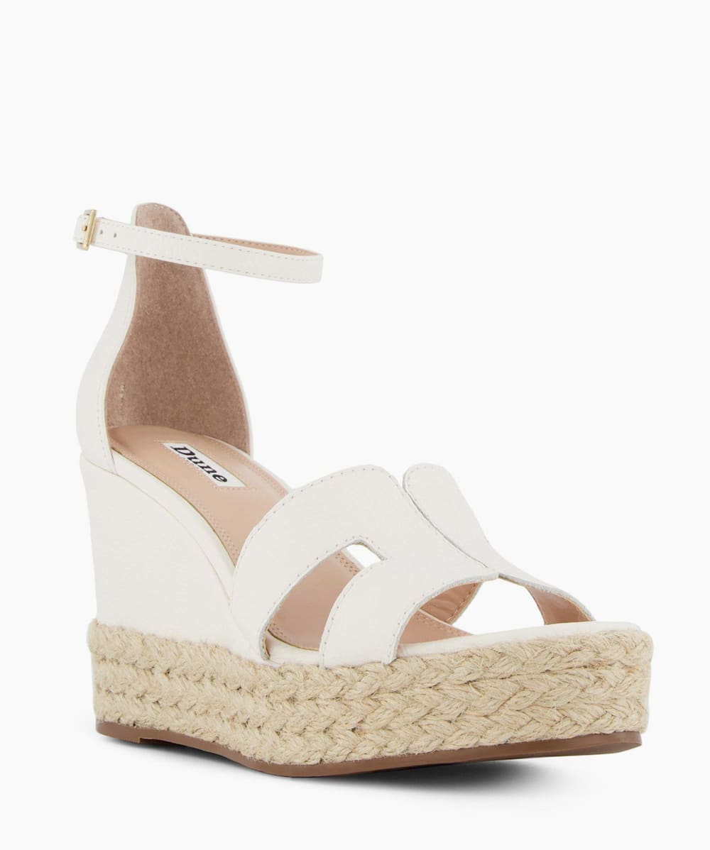 White wedges dune 2025