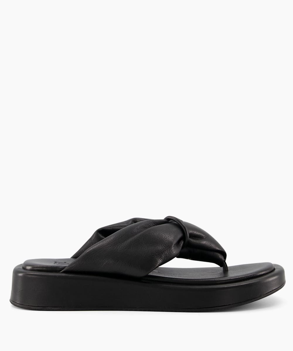 Black Chunky Sandal Toe Post Flip Flops