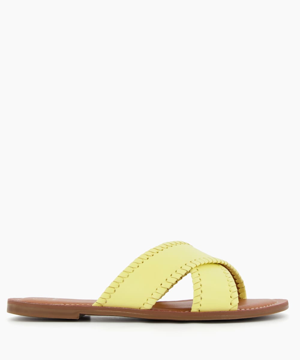 Lindsy Yellow