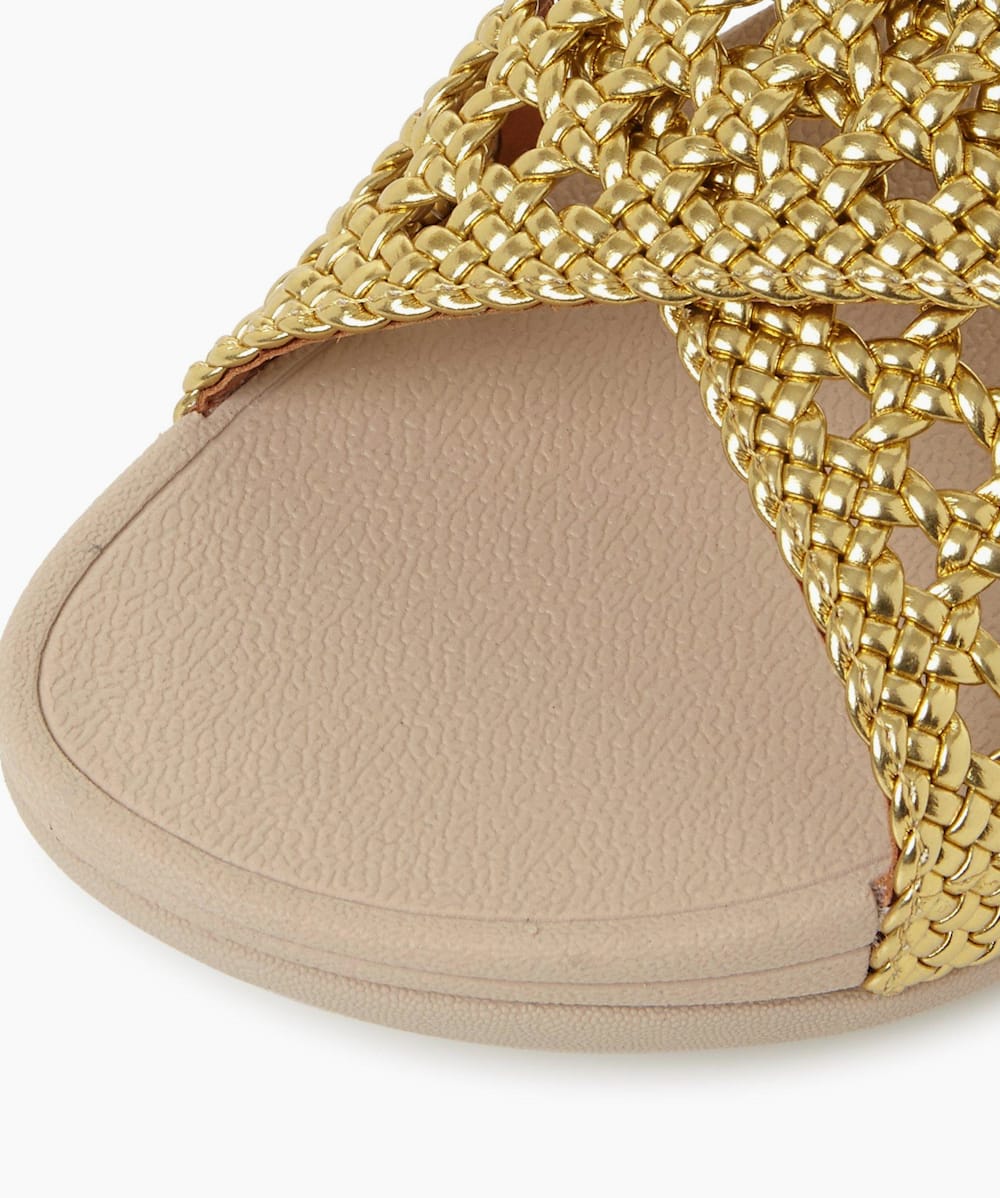 Wicker wedge sandals top