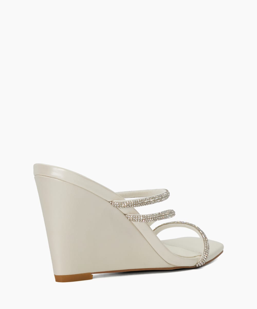 Moonbeam Ivory