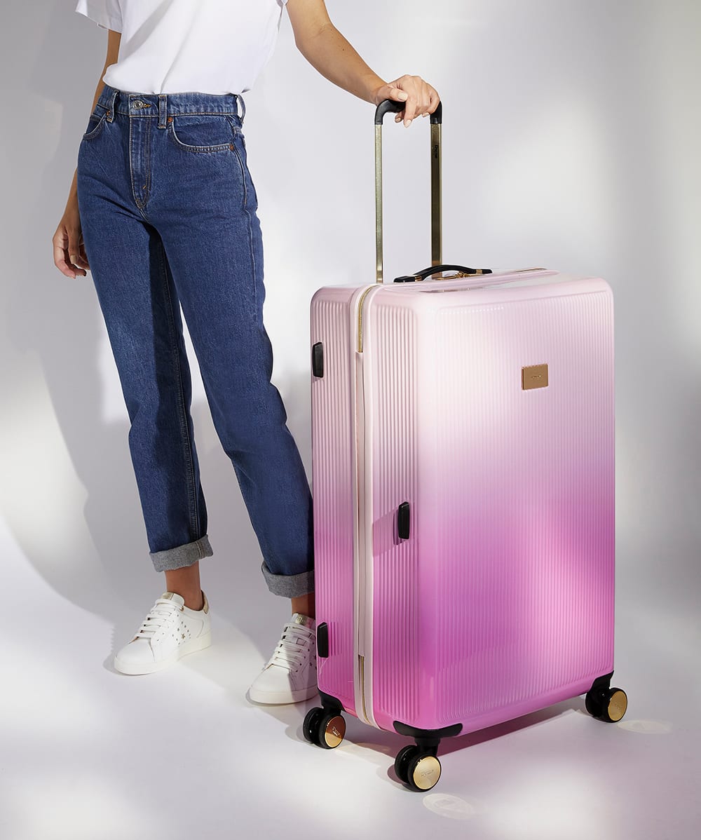 It large suitcase store