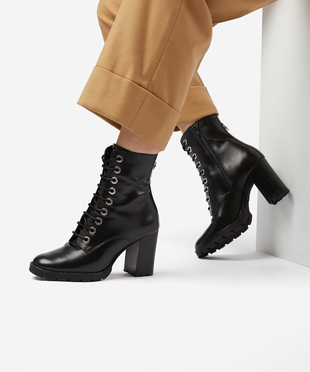 Black heeled hiker boots outlet