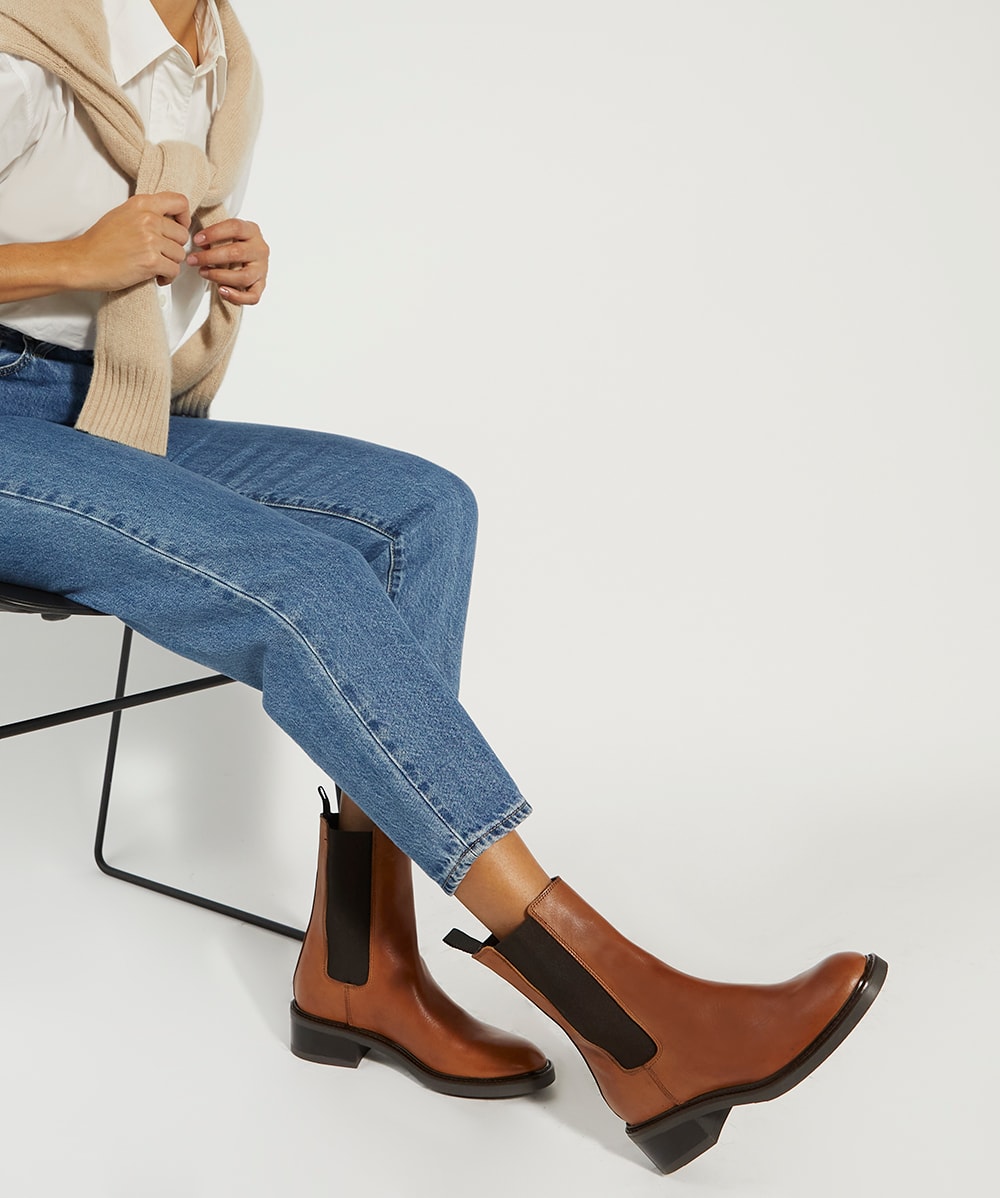 Amina chelsea bootie vagabond sales shoemakers
