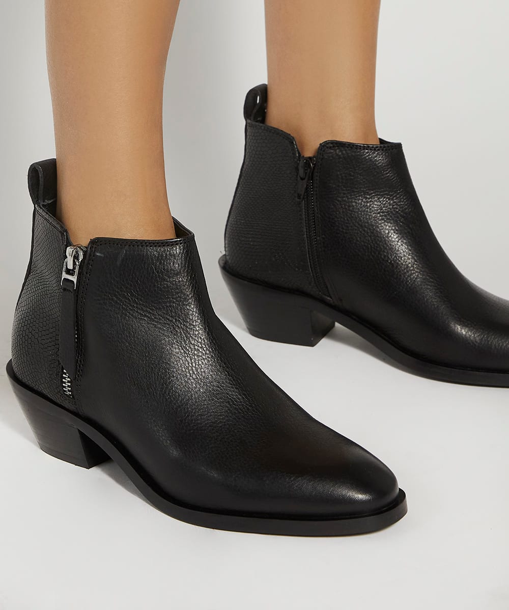 So pear ankle boots top