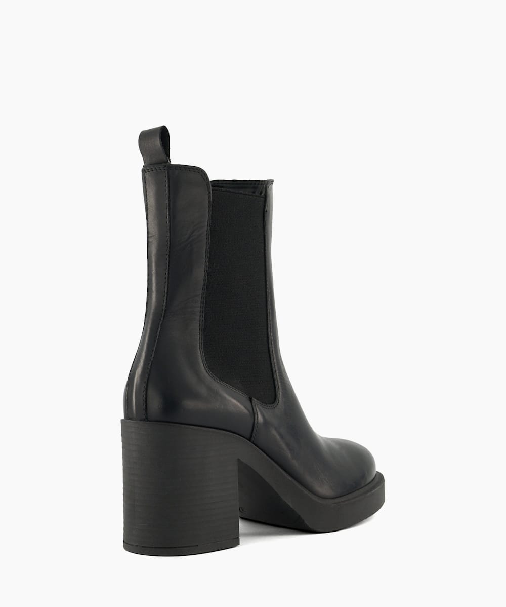 Block heel clearance chelsea boots black