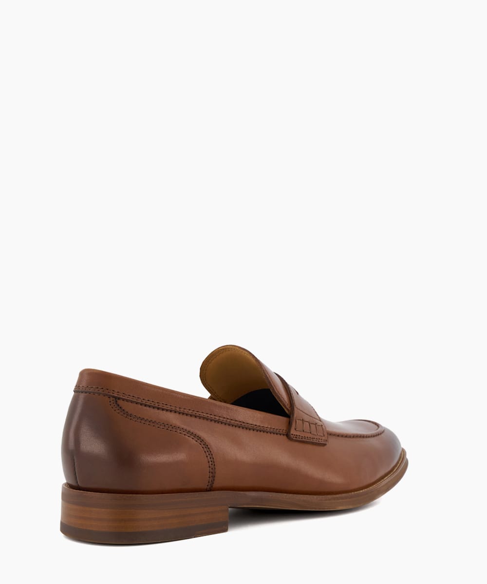 Dune boat shoes in tan leather top
