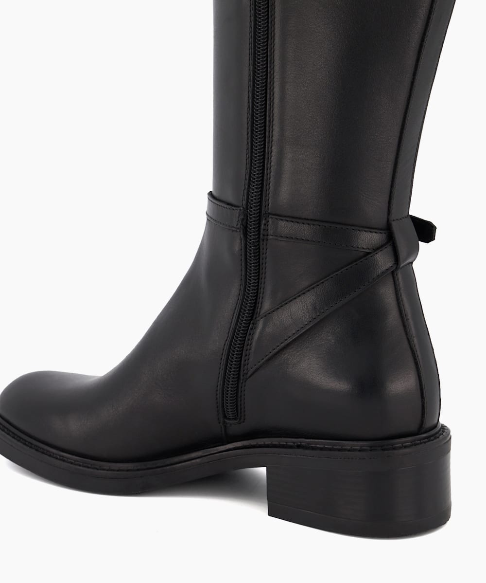 Urban outfitters sales tia boots