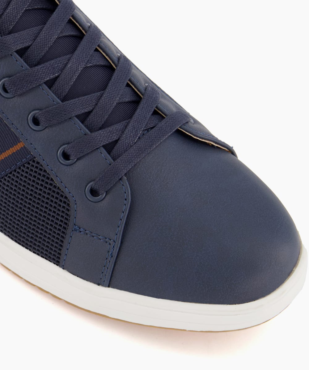 Dune blue trainers top
