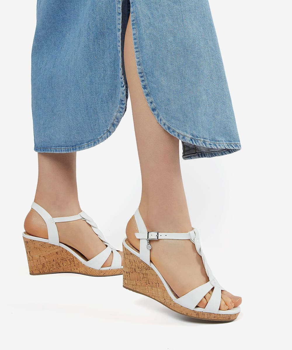 Wide fit white wedges store