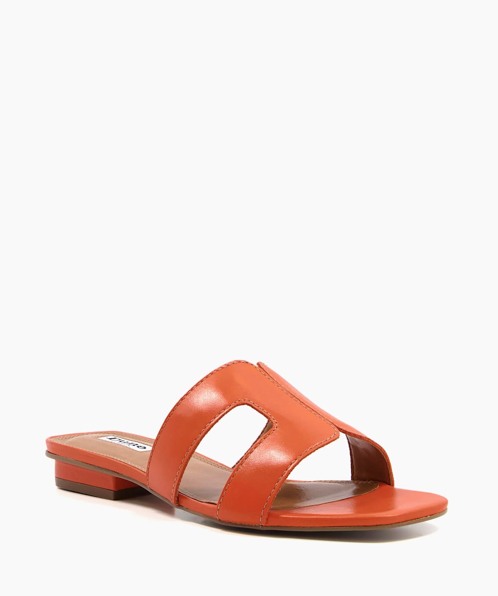 Smart shop fit sandals