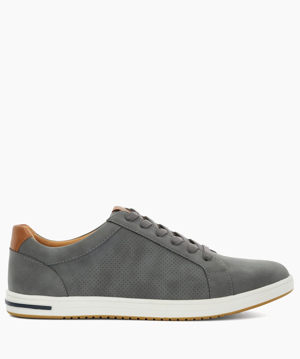 Mens trainers wide fit store