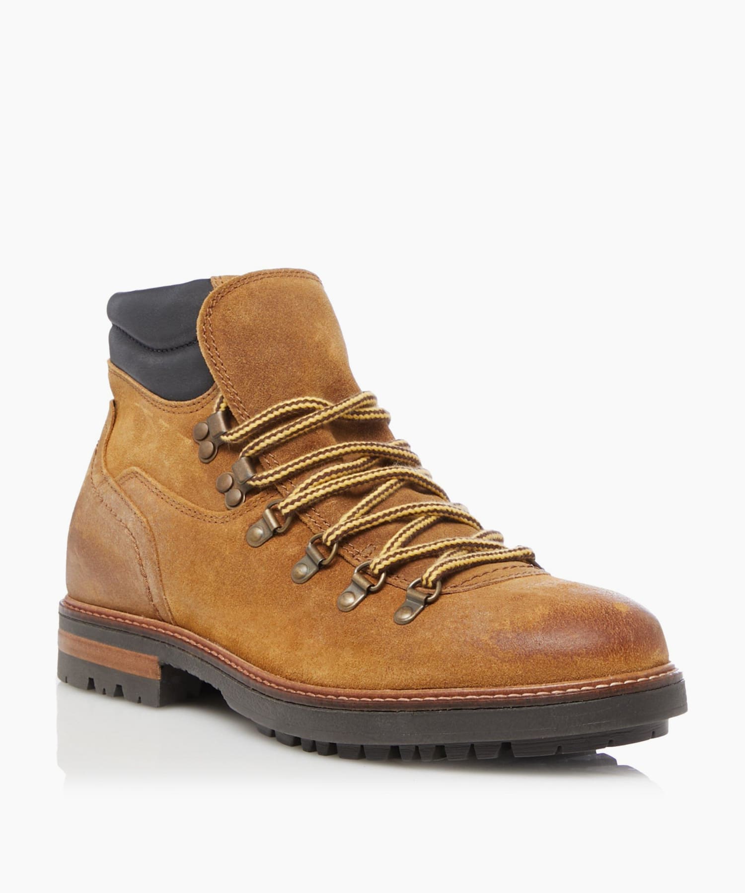 Chunky cleated deals hiker boots