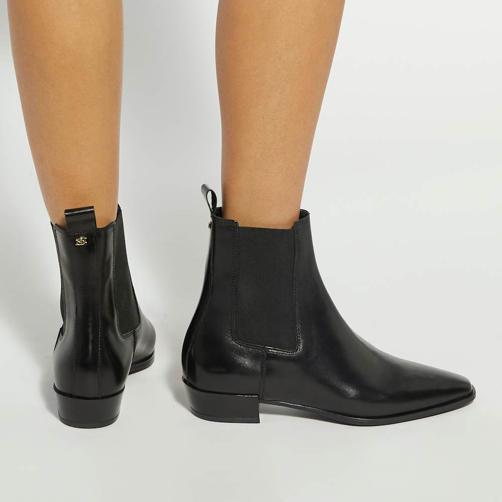 Parkas Black, Chisel Toe Low Heel Chelsea Boots | Dune London