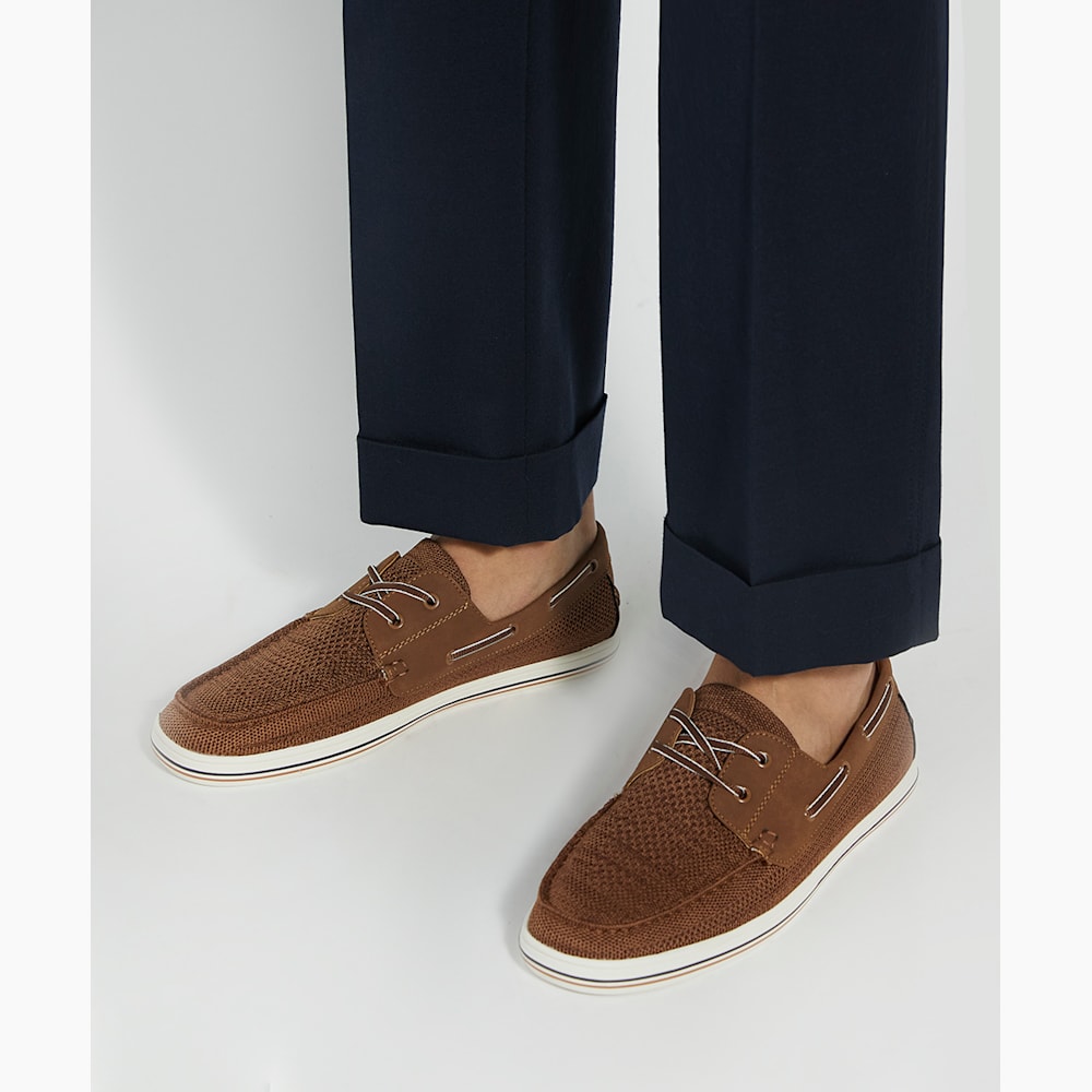 Tan suede boat shoes deals