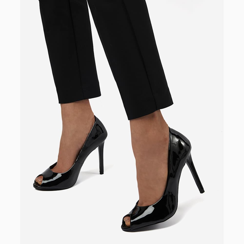 Capella Black