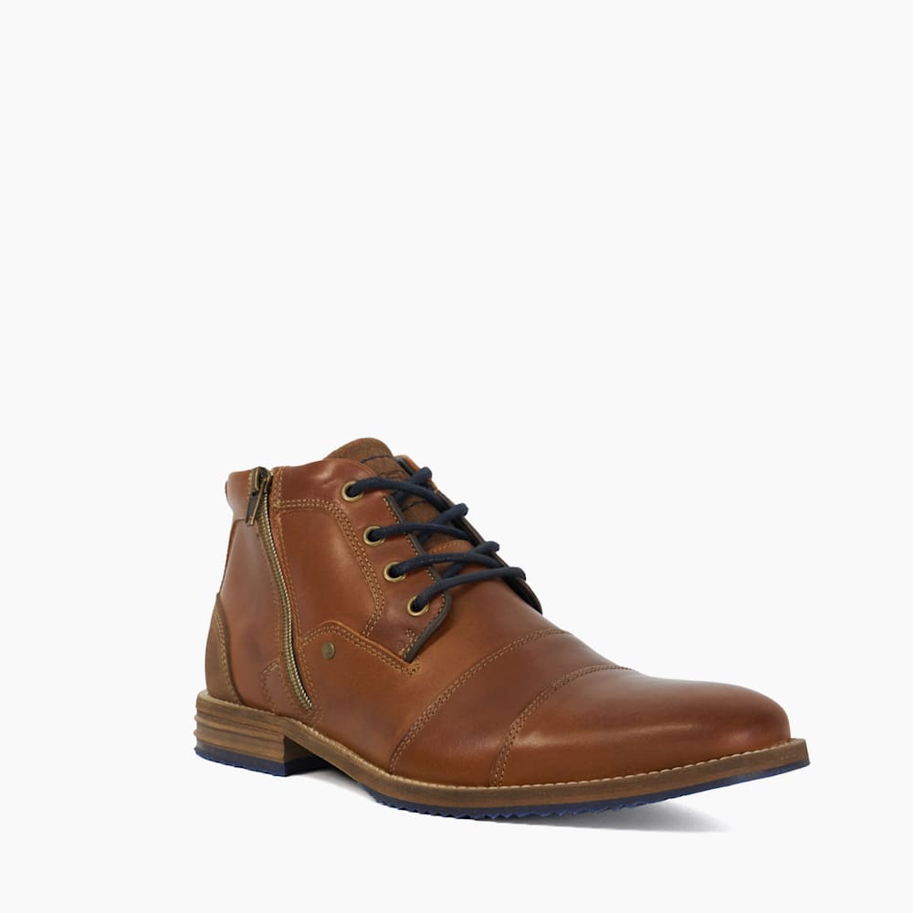 Captain boots top