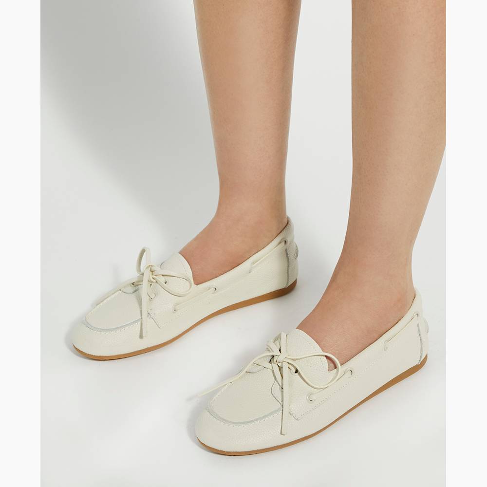 Gala Blanc, Chaussures bateau en daim Dune London