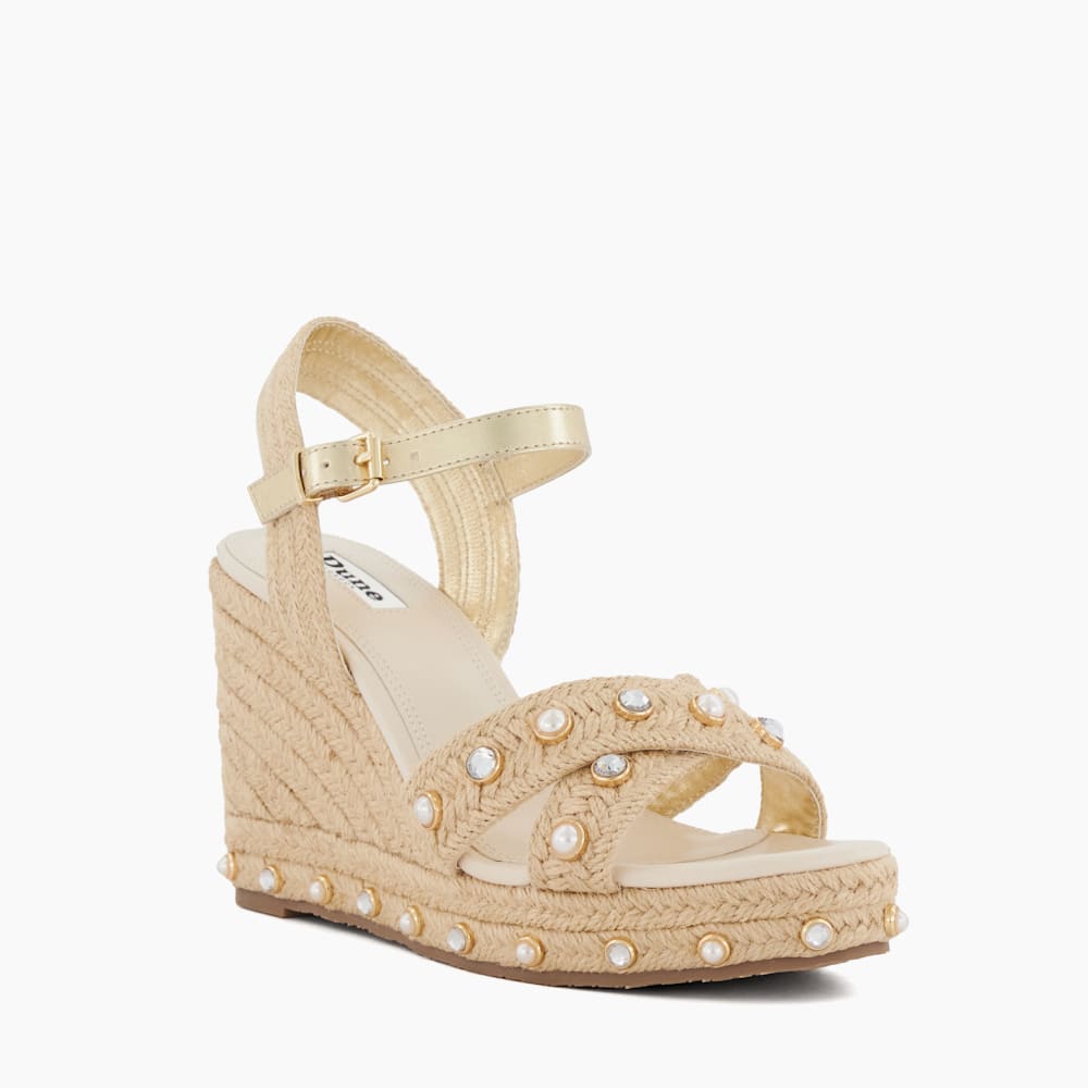 Pearl wedges shop