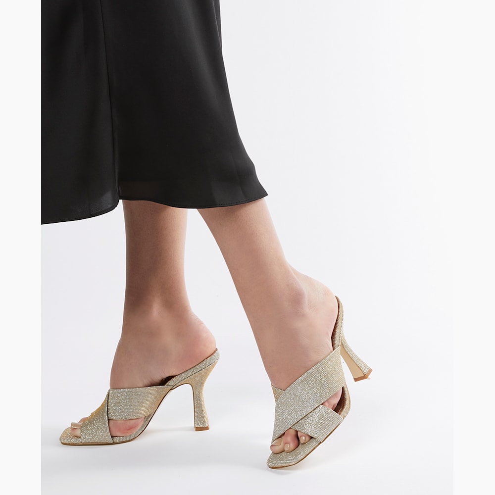 Strap mules top