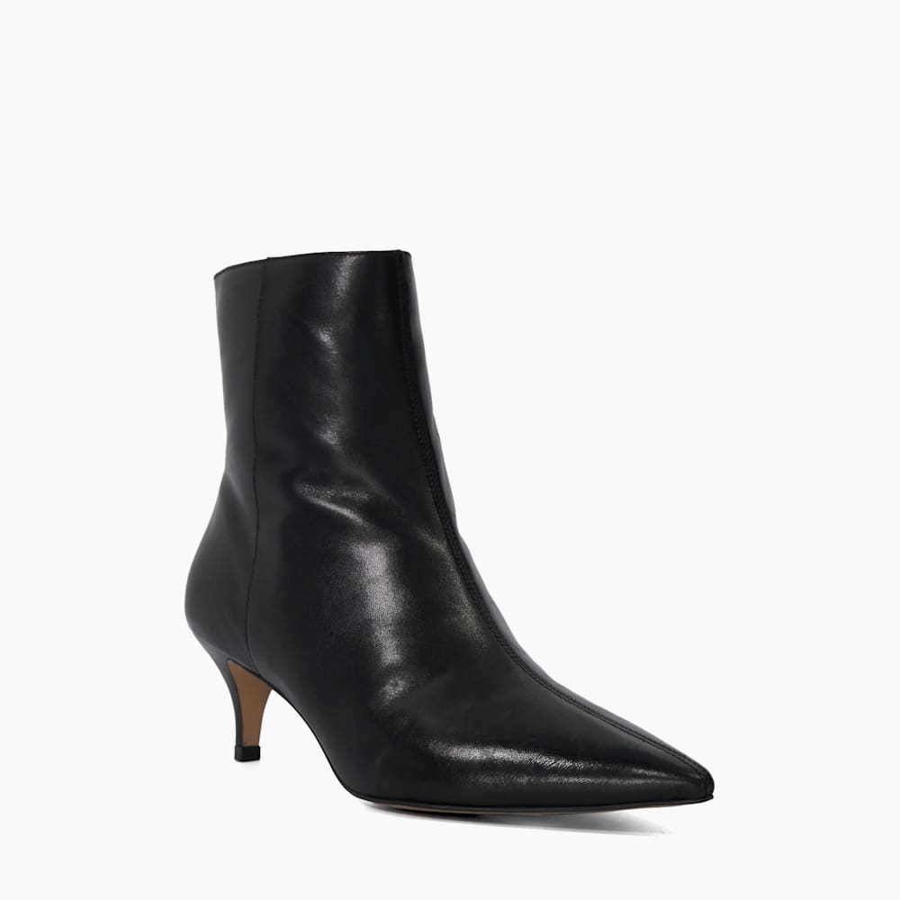 Pointed black heel boots outlet