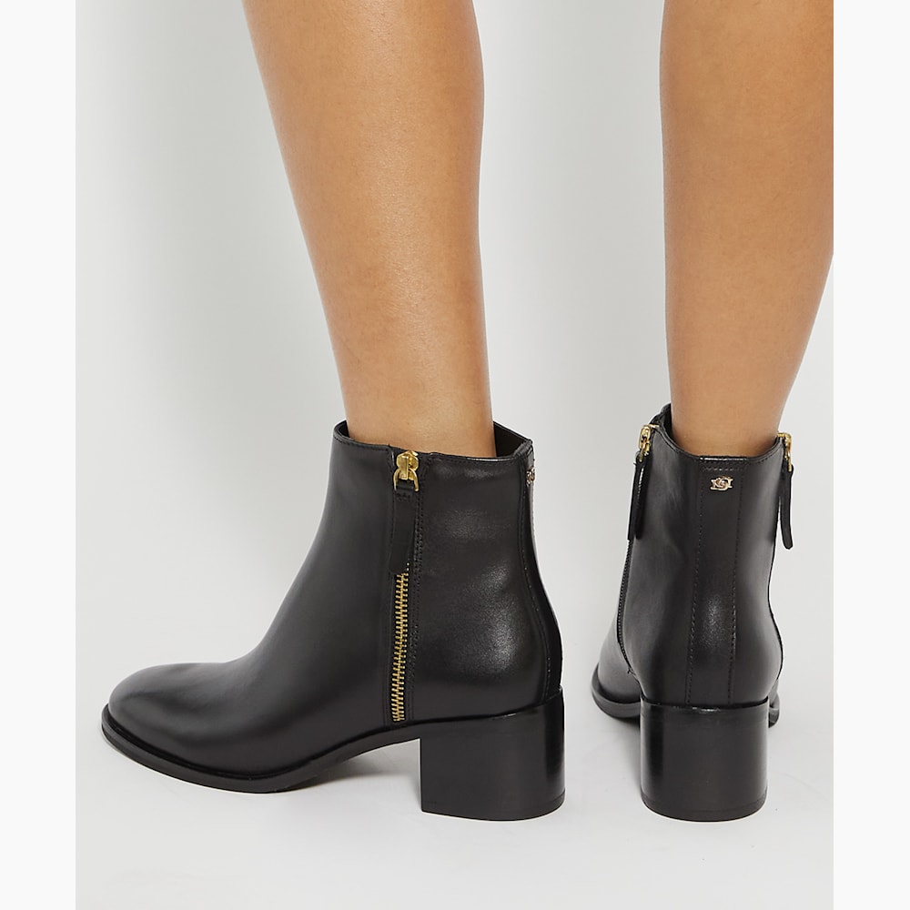 Pertlie Black