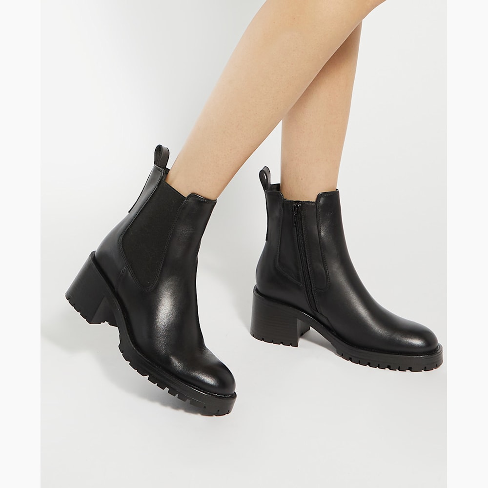 Women's refined slim fit chelsea boots cheap