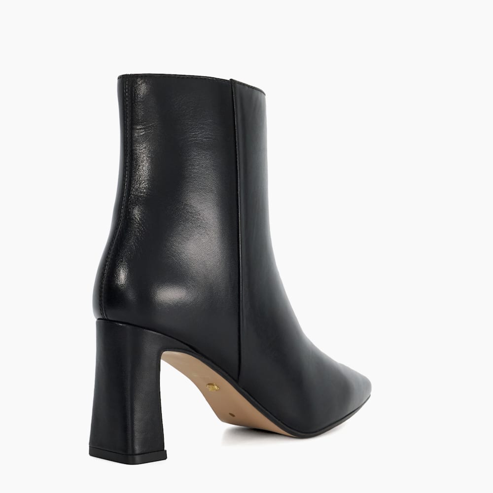 Black pointed ankle boots clearance