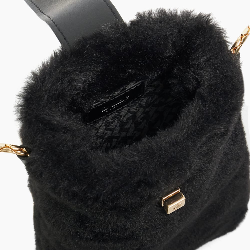 Snug Black