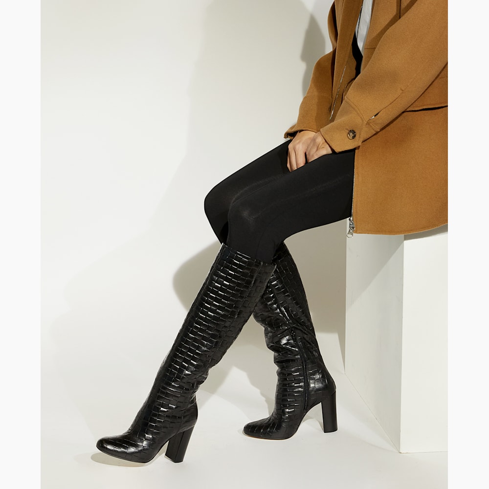 Womens knee high boots no heel 2025