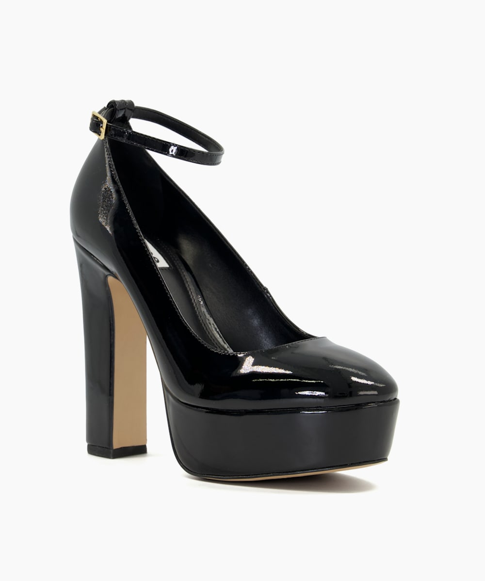 Black platform courts store