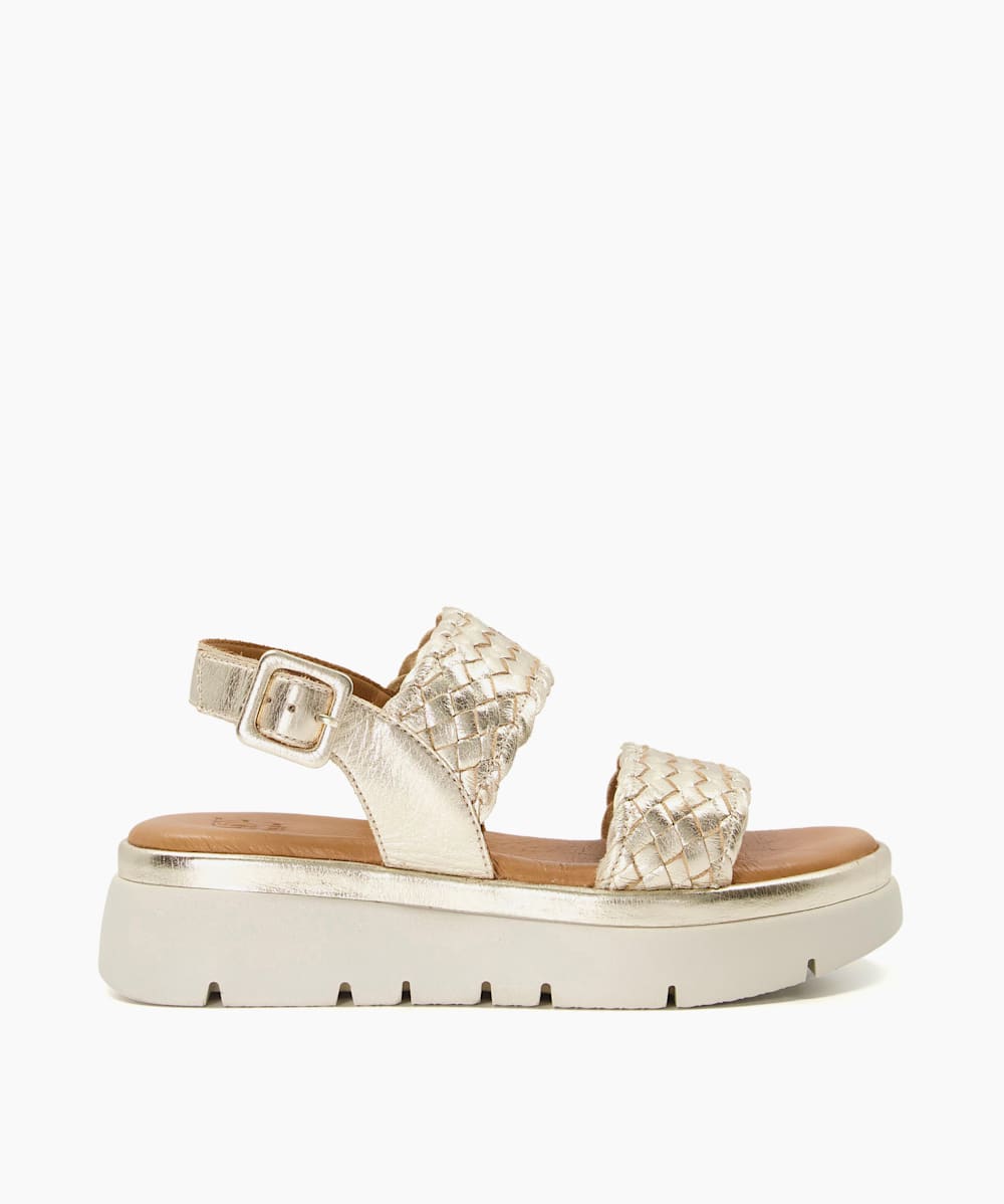 Gold flatform sandals 2025