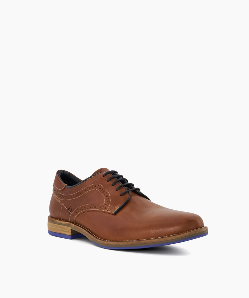 Tan wide fit shoes 2025