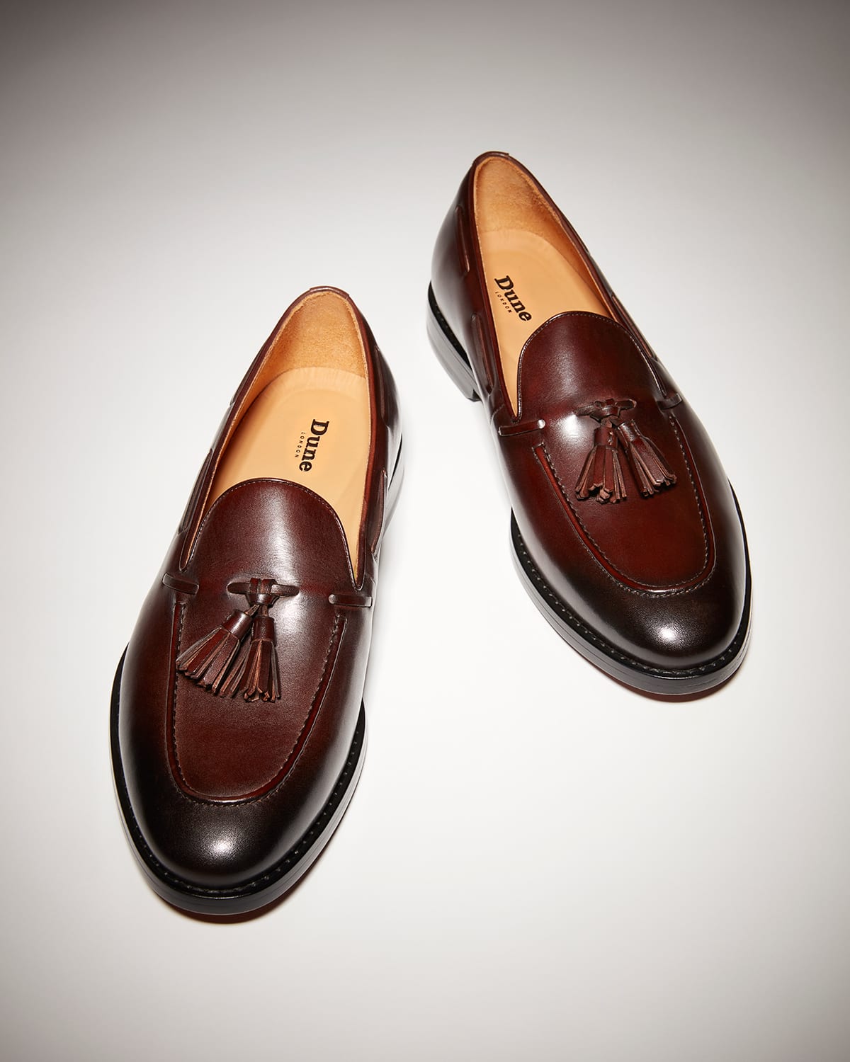 The Men's Dress Shoe Guide: Sandders leather tassel trim loafers