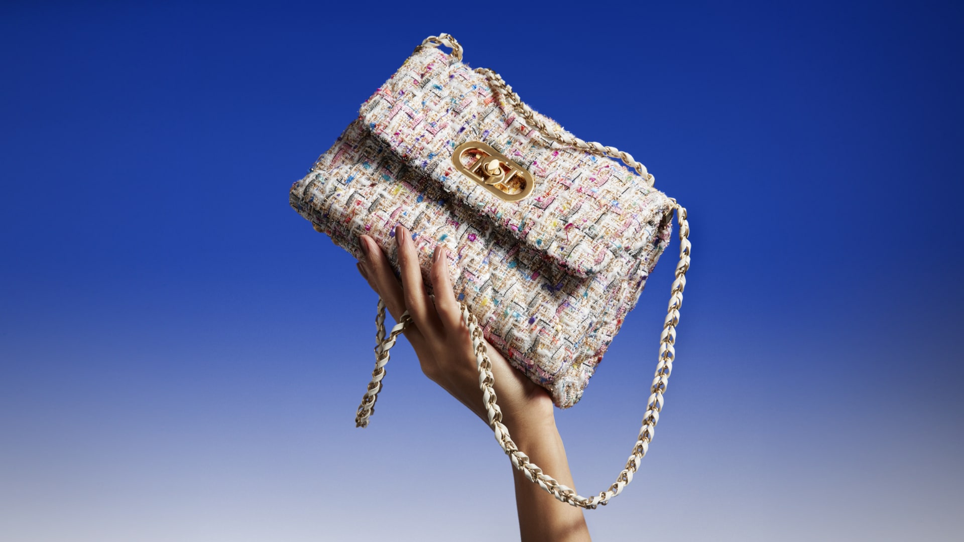 Multicoloured boucle quilted handbag with thread-through chain handle